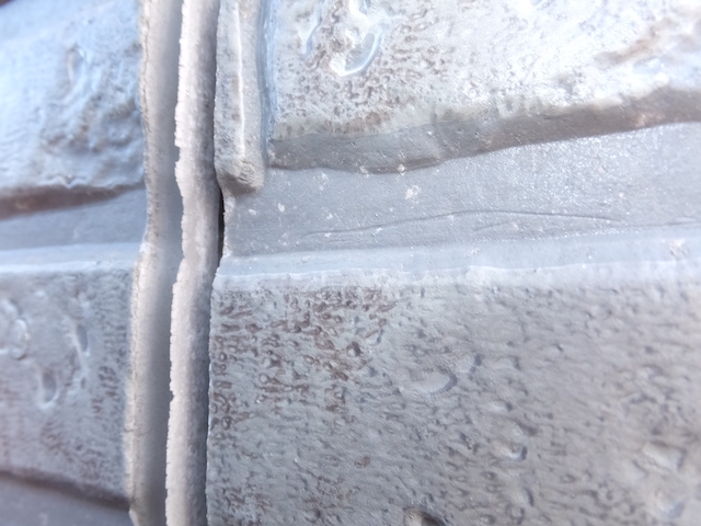 劣化したコーキング